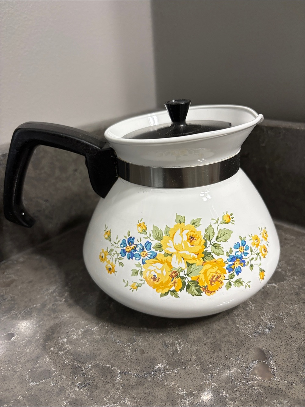Vintage Corning Ware Floral Bouquet 6 Cup Tea Pot w/Lid